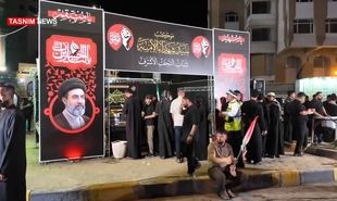حضور سید عمار حکیم در مراسم تشییع رهبر شهید در نجف